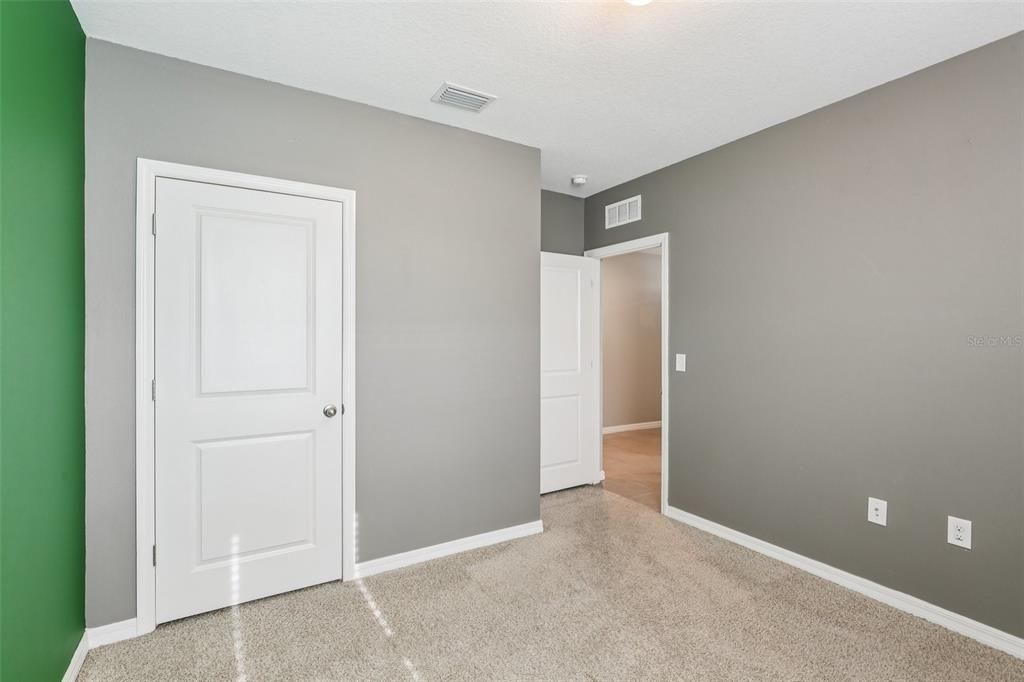 待售: $398,000 (4 贝兹, 2 浴室, 1846 平方英尺)