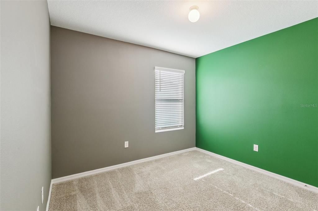 待售: $398,000 (4 贝兹, 2 浴室, 1846 平方英尺)