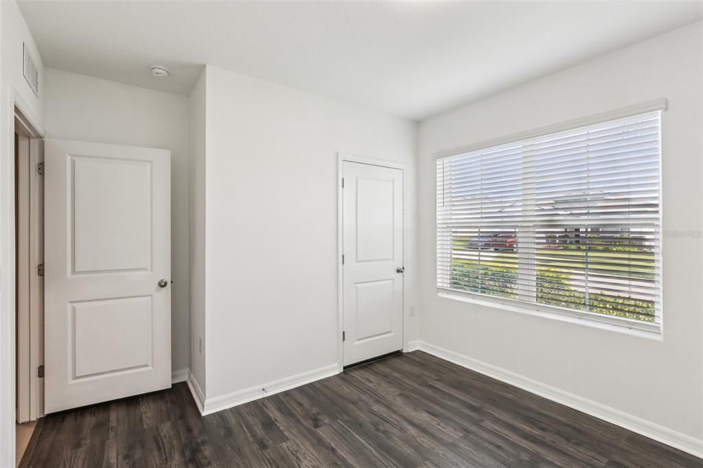 待售: $398,000 (4 贝兹, 2 浴室, 1846 平方英尺)