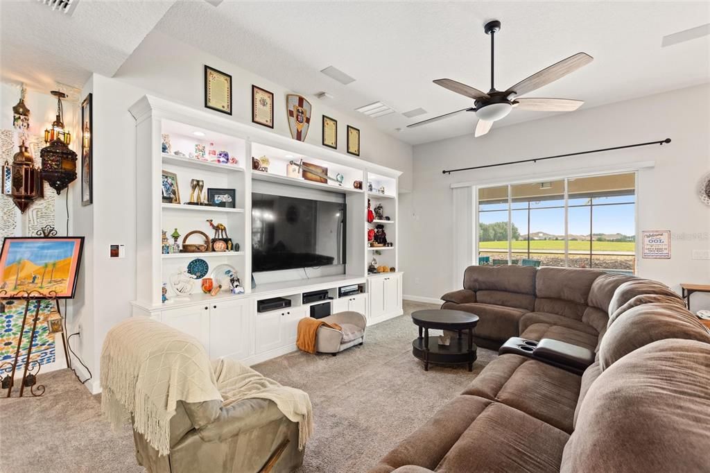 На продажу: $665,000 (4 спален, 3 ванн, 2571 Квадратных фут)