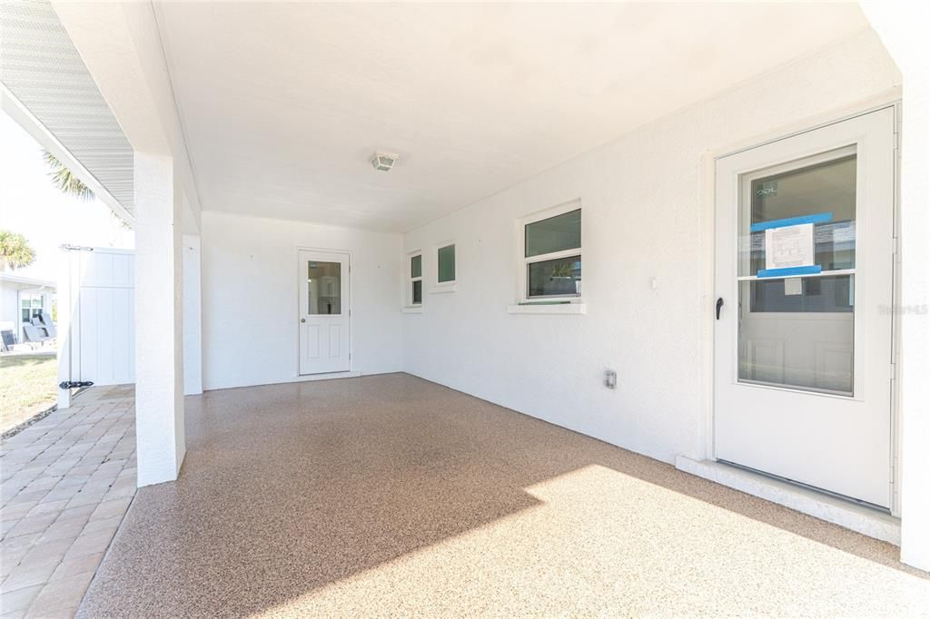 На продажу: $359,900 (2 спален, 2 ванн, 1068 Квадратных фут)