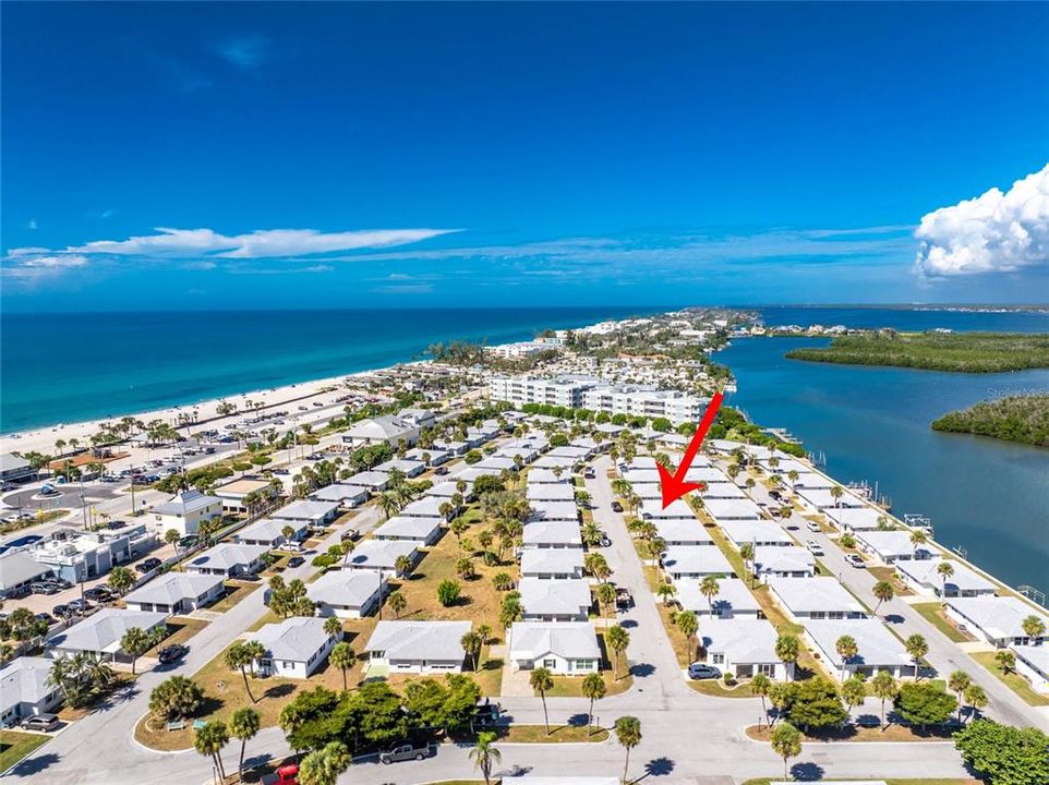 На продажу: $359,900 (2 спален, 2 ванн, 1068 Квадратных фут)