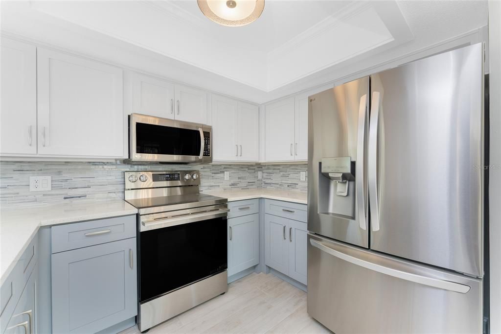 На продажу: $359,900 (2 спален, 2 ванн, 1068 Квадратных фут)