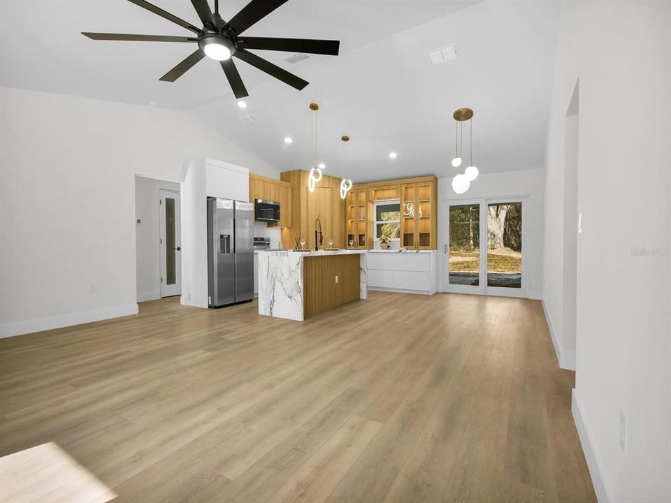 待售: $299,900 (3 贝兹, 2 浴室, 1448 平方英尺)