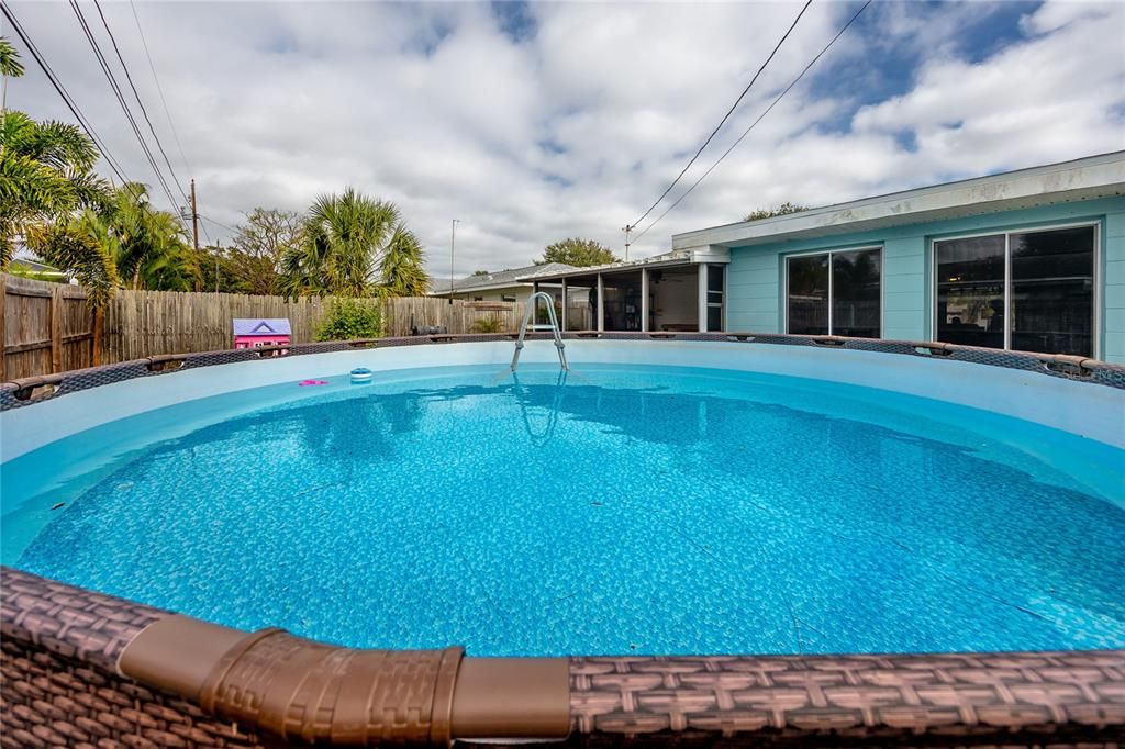 待售: $340,000 (2 贝兹, 1 浴室, 1096 平方英尺)