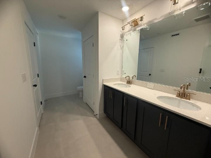 For Sale: $524,990 (3 beds, 3 baths, 2072 Square Feet)