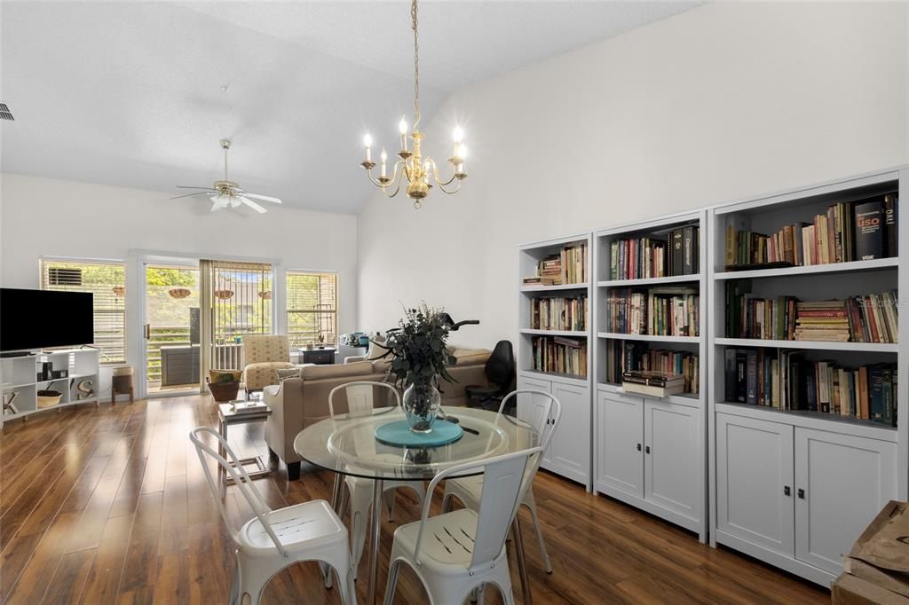 For Sale: $299,999 (3 beds, 2 baths, 1764 Square Feet)