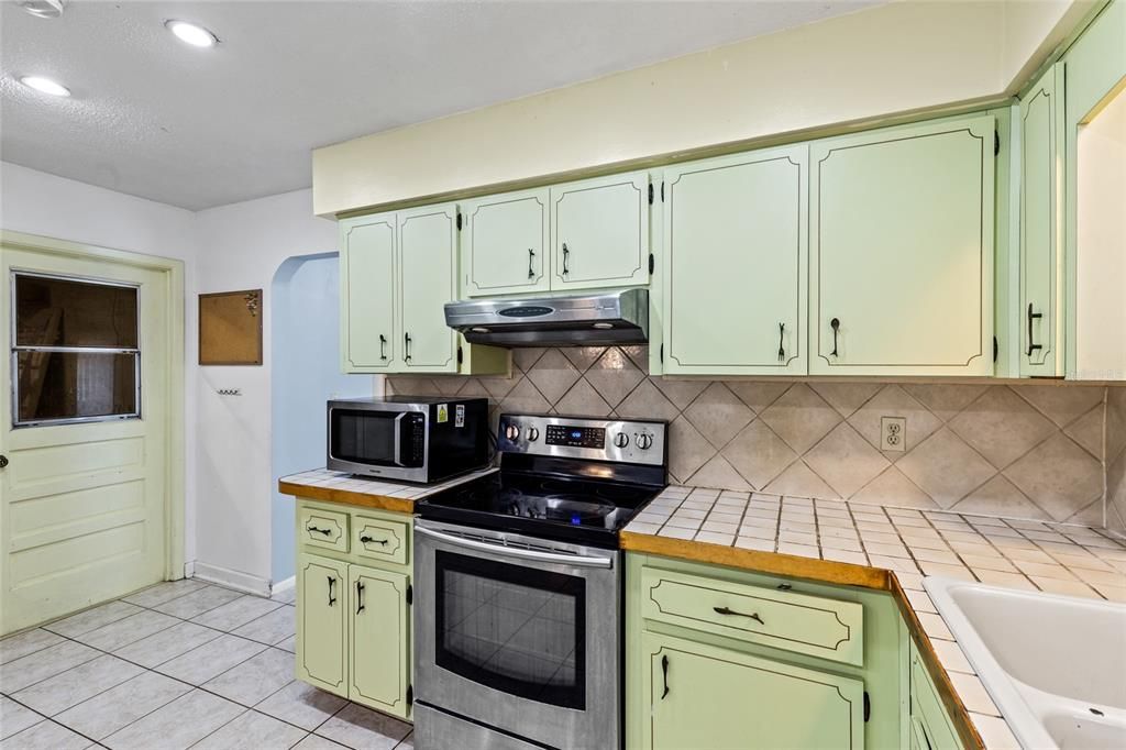 待售: $399,000 (3 贝兹, 2 浴室, 1870 平方英尺)