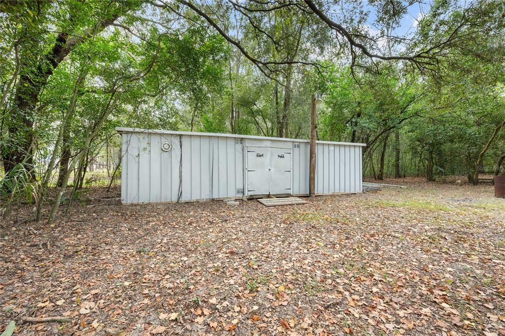 For Sale: $230,000 (3 beds, 2 baths, 1404 Square Feet)