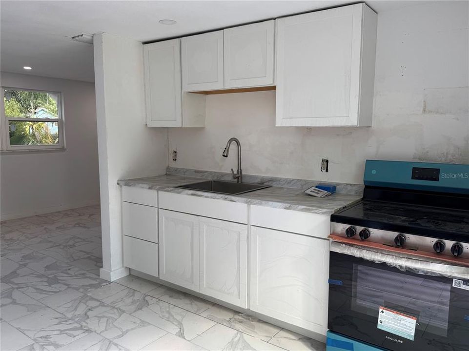 En Venta: $250,000 (2 camas, 1 baños, 972 Pies cuadrados)