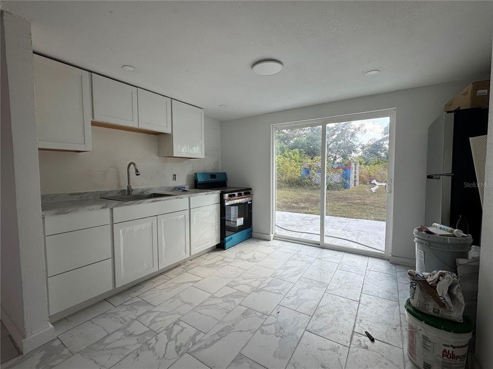 En Venta: $250,000 (2 camas, 1 baños, 972 Pies cuadrados)