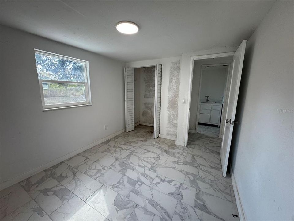 En Venta: $250,000 (2 camas, 1 baños, 972 Pies cuadrados)