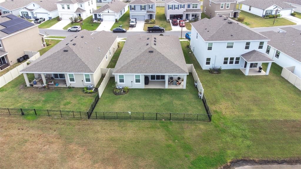 На продажу: $395,000 (4 спален, 2 ванн, 2035 Квадратных фут)