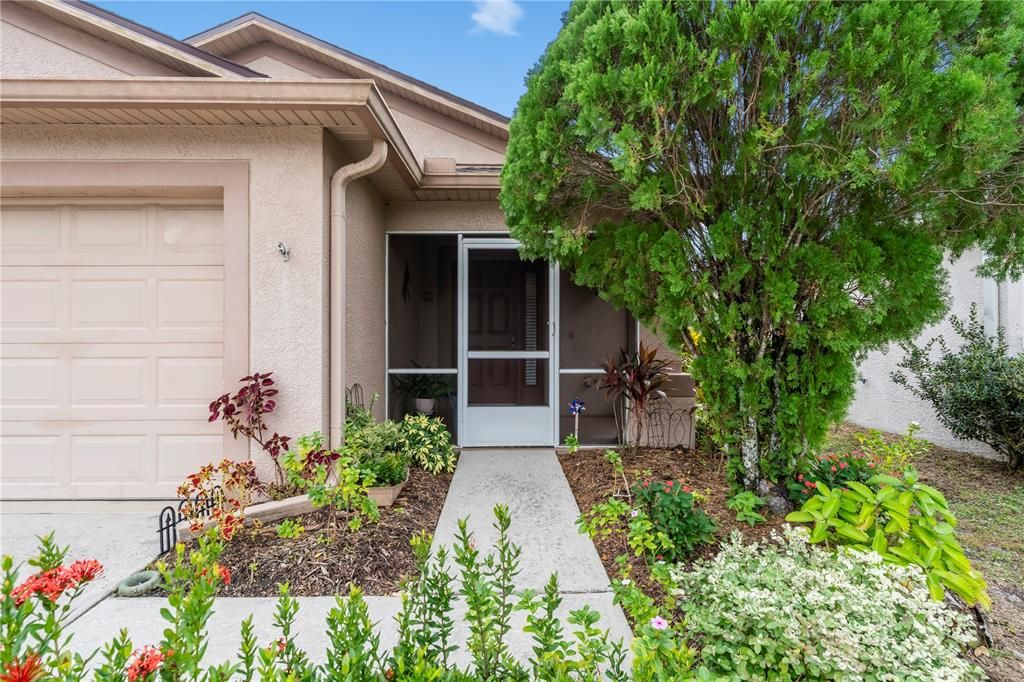 For Sale: $300,000 (3 beds, 2 baths, 1350 Square Feet)