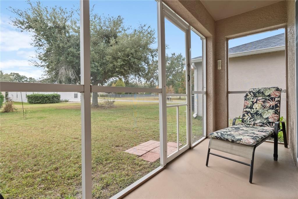 For Sale: $300,000 (3 beds, 2 baths, 1350 Square Feet)