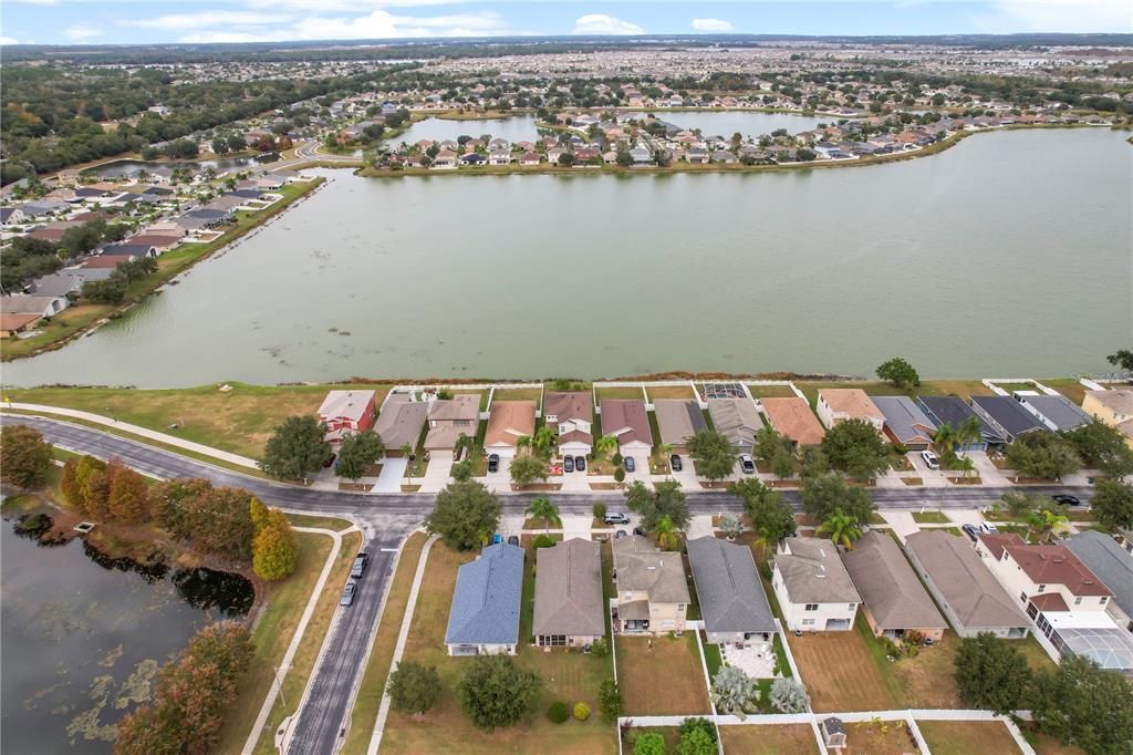 For Sale: $300,000 (3 beds, 2 baths, 1350 Square Feet)