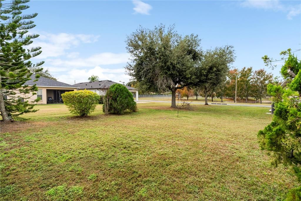 For Sale: $300,000 (3 beds, 2 baths, 1350 Square Feet)