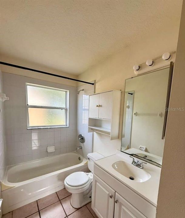 For Sale: $270,000 (3 beds, 2 baths, 1097 Square Feet)