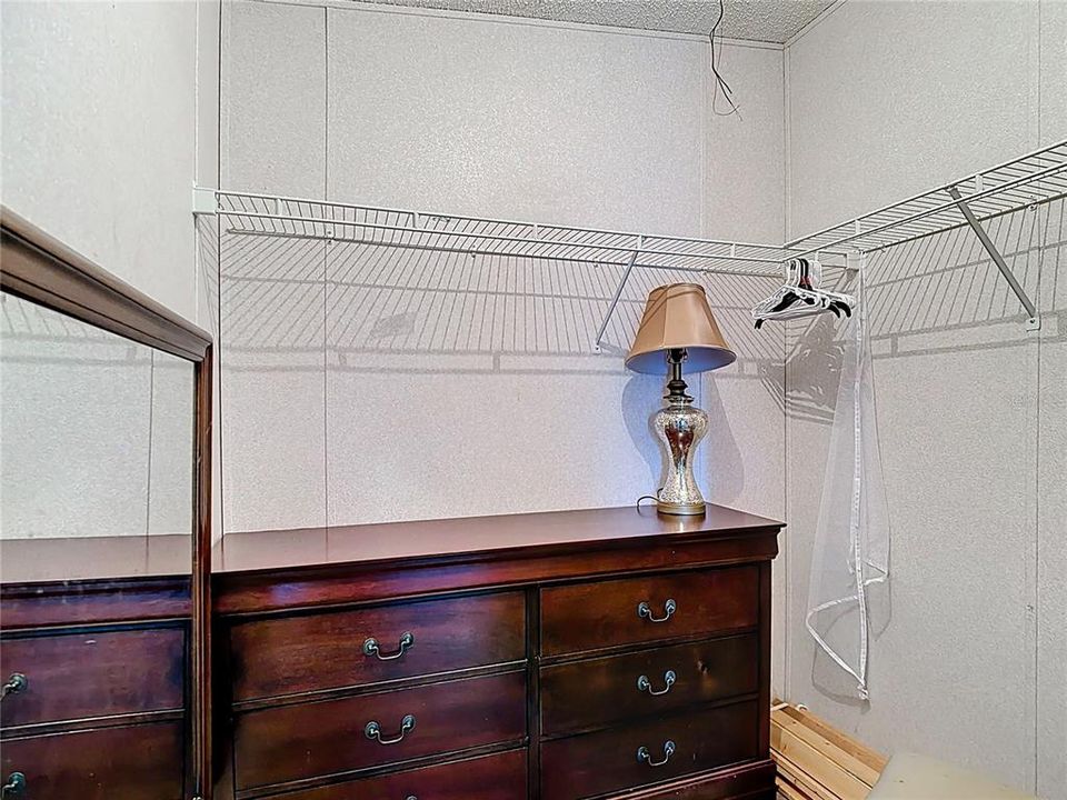 待售: $260,000 (3 贝兹, 2 浴室, 1792 平方英尺)