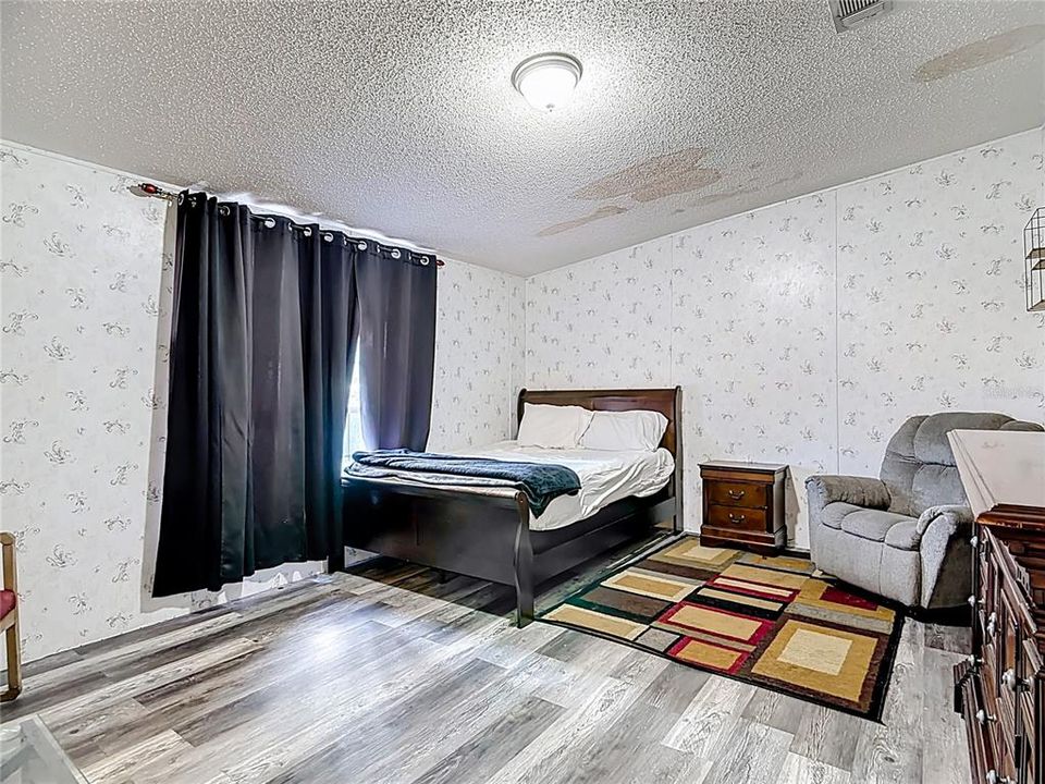 待售: $260,000 (3 贝兹, 2 浴室, 1792 平方英尺)