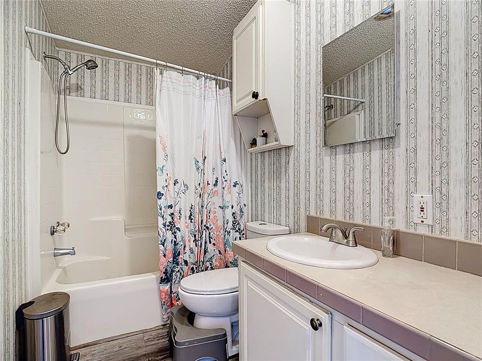 待售: $260,000 (3 贝兹, 2 浴室, 1792 平方英尺)