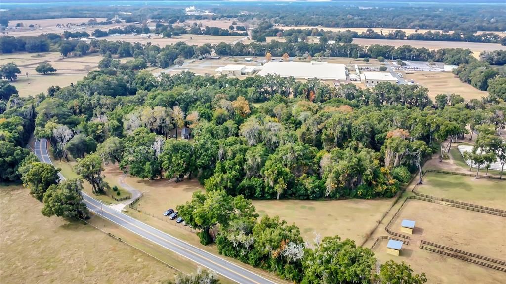 For Sale: $875,000 (4 beds, 3 baths, 2589 Square Feet)