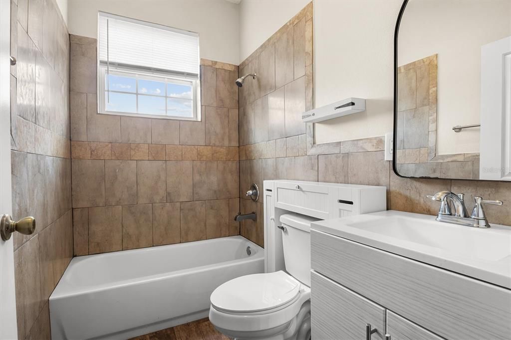 For Sale: $584,500 (3 beds, 4 baths, 1958 Square Feet)