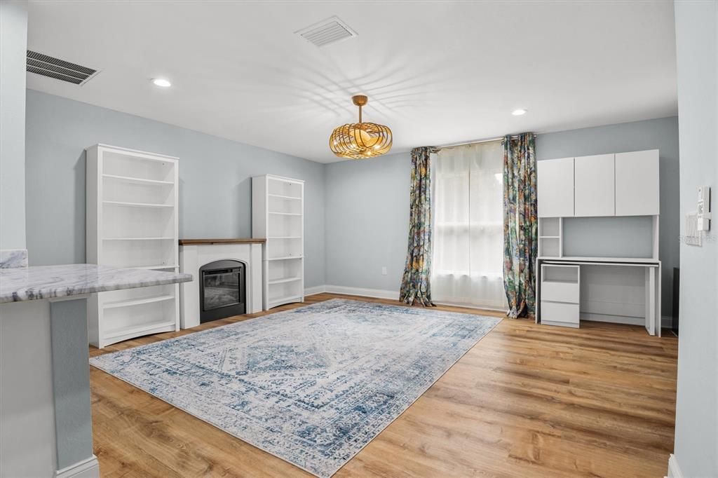 For Sale: $584,500 (3 beds, 4 baths, 1958 Square Feet)