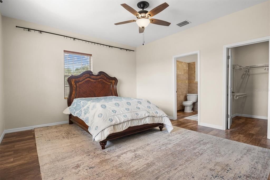 For Sale: $584,500 (3 beds, 4 baths, 1958 Square Feet)