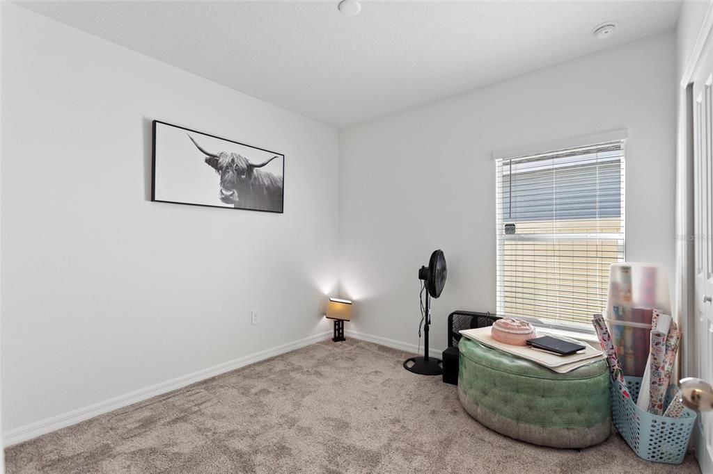 待售: $319,000 (4 贝兹, 2 浴室, 1935 平方英尺)