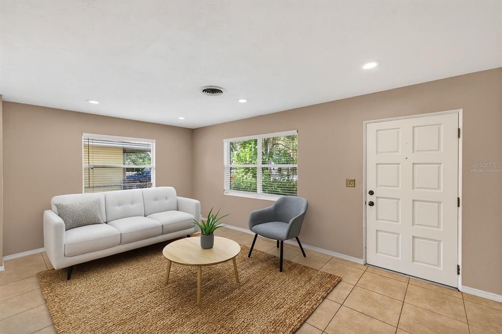 На продажу: $397,000 (3 спален, 1 ванн, 1290 Квадратных фут)