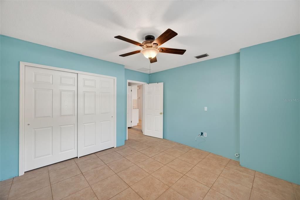 На продажу: $397,000 (3 спален, 1 ванн, 1290 Квадратных фут)