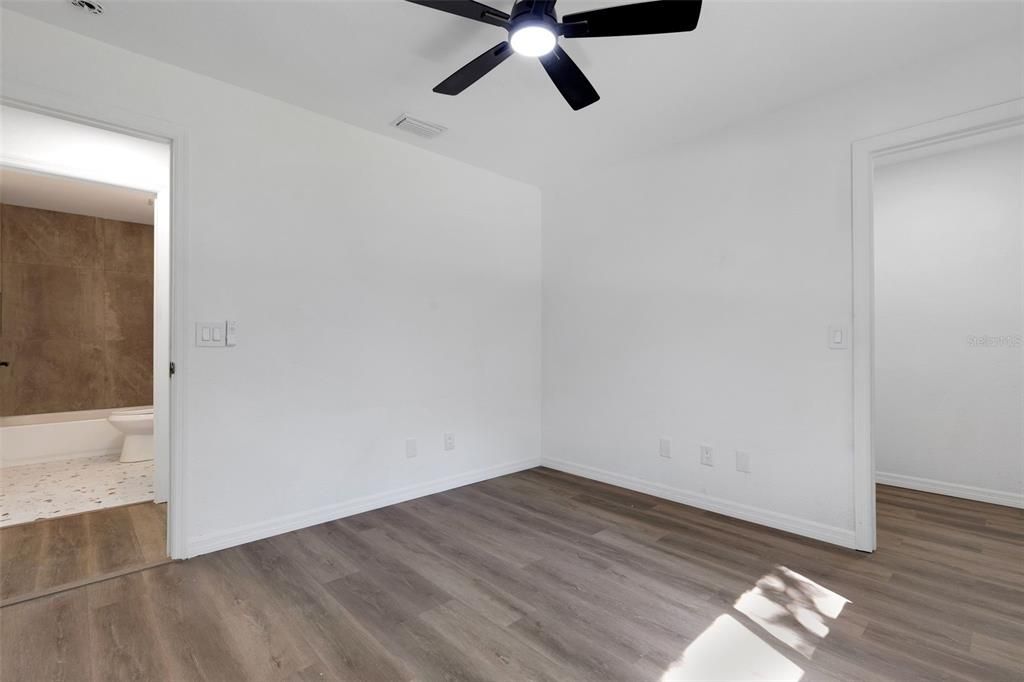 For Rent: $2,000 (3 beds, 2 baths, 1728 Square Feet)