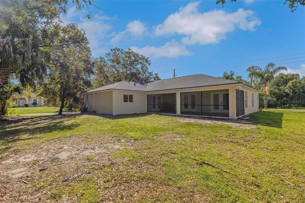 For Rent: $2,000 (3 beds, 2 baths, 1728 Square Feet)