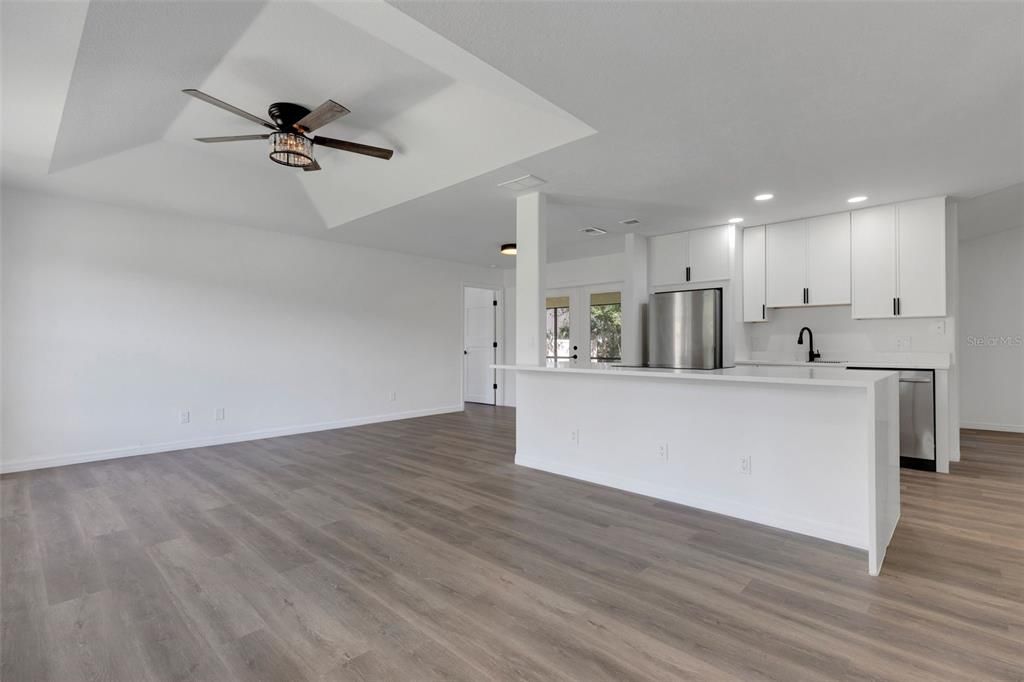 For Rent: $2,000 (3 beds, 2 baths, 1728 Square Feet)