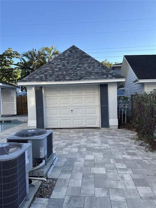 For Sale: $1,624,000 (4 beds, 2 baths, 2660 Square Feet)