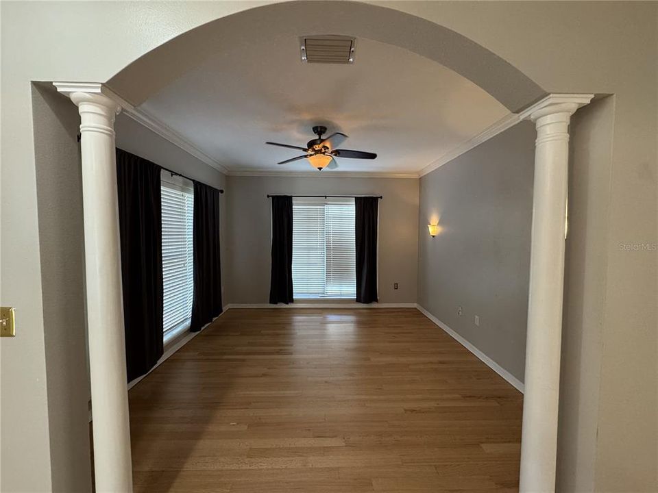 For Sale: $1,624,000 (4 beds, 2 baths, 2660 Square Feet)