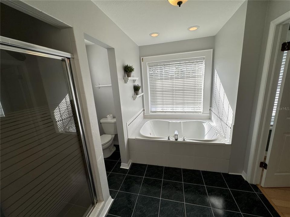 For Sale: $1,624,000 (4 beds, 2 baths, 2660 Square Feet)