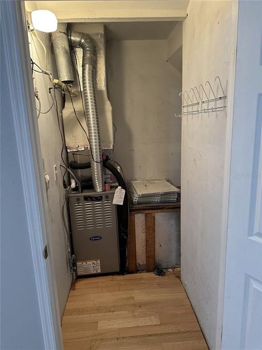 For Sale: $1,624,000 (4 beds, 2 baths, 2660 Square Feet)