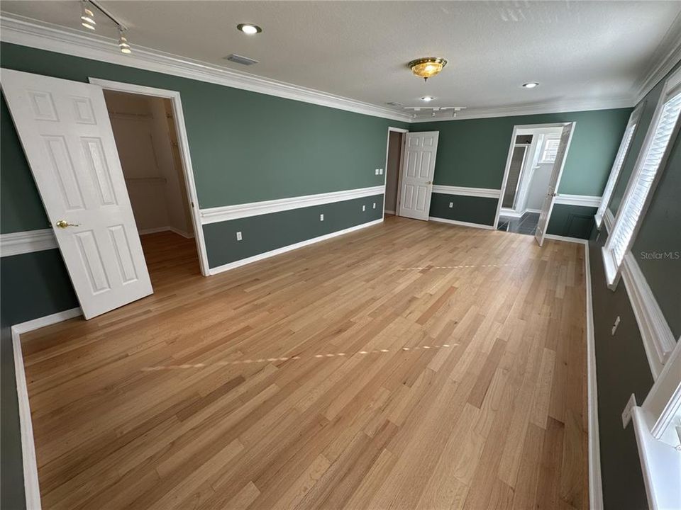 For Sale: $1,624,000 (4 beds, 2 baths, 2660 Square Feet)