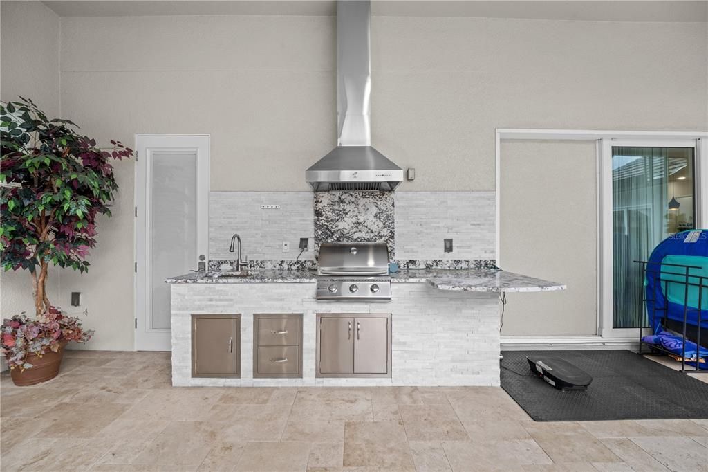 For Sale: $865,000 (4 beds, 3 baths, 2714 Square Feet)