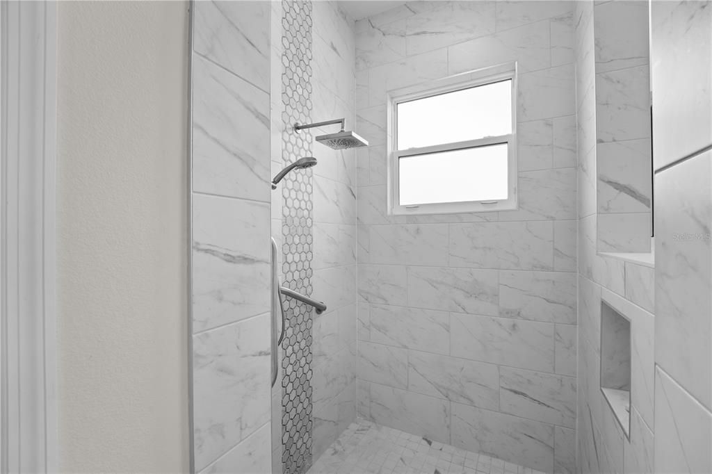 For Sale: $865,000 (4 beds, 3 baths, 2714 Square Feet)