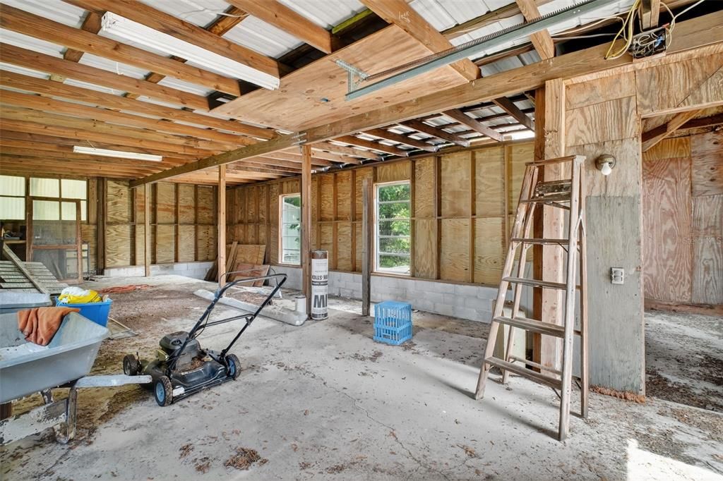 For Sale: $230,000 (2 beds, 3 baths, 1229 Square Feet)