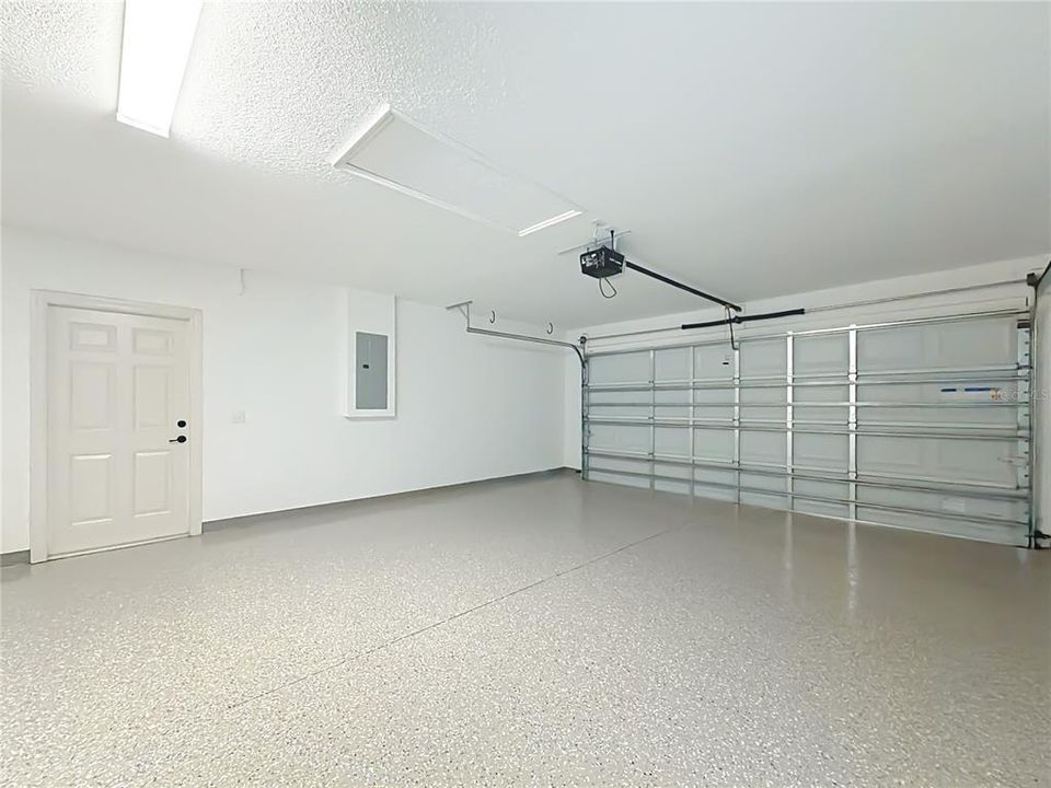 待售: $229,500 (3 贝兹, 2 浴室, 1332 平方英尺)