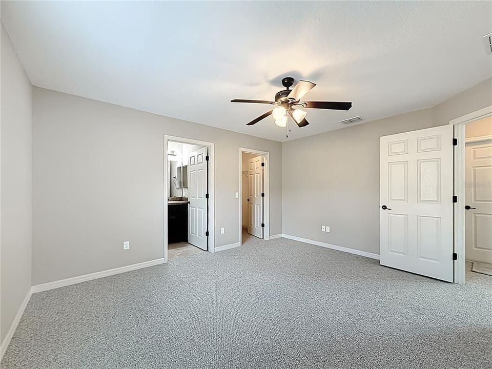 待售: $229,500 (3 贝兹, 2 浴室, 1332 平方英尺)