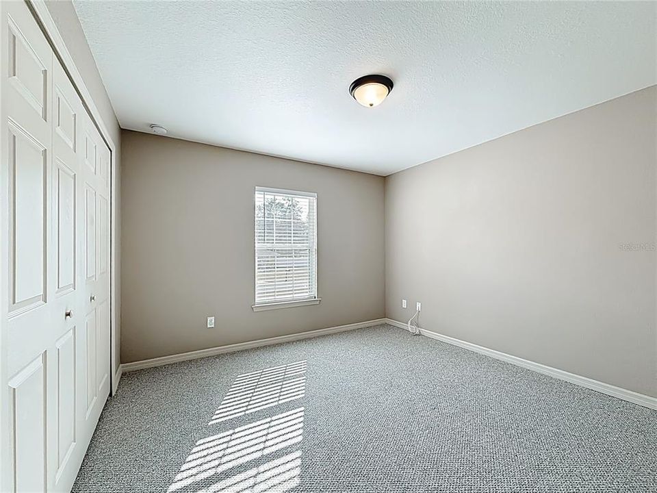 待售: $229,500 (3 贝兹, 2 浴室, 1332 平方英尺)