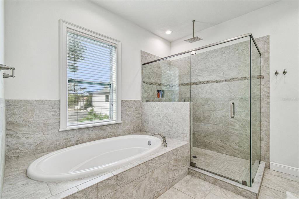 待售: $975,000 (4 贝兹, 3 浴室, 2890 平方英尺)