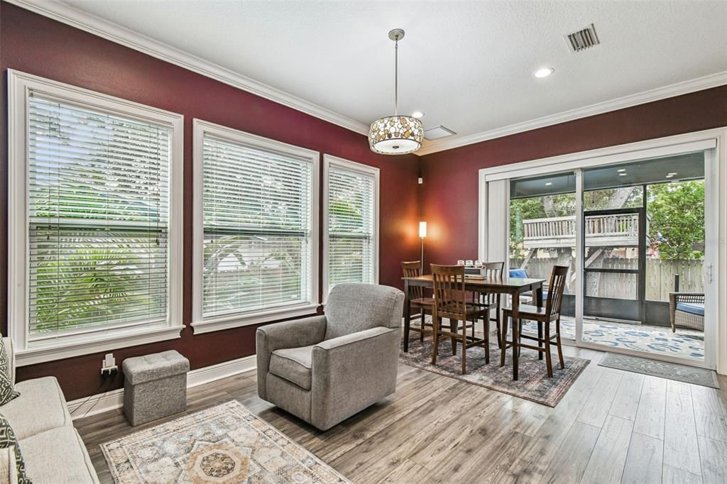 待售: $975,000 (4 贝兹, 3 浴室, 2890 平方英尺)