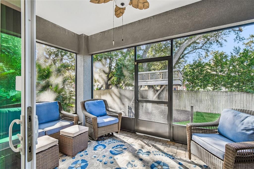 待售: $975,000 (4 贝兹, 3 浴室, 2890 平方英尺)