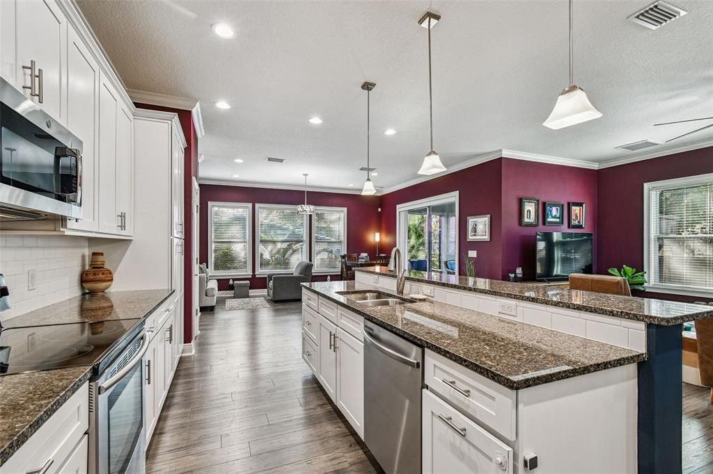 待售: $975,000 (4 贝兹, 3 浴室, 2890 平方英尺)